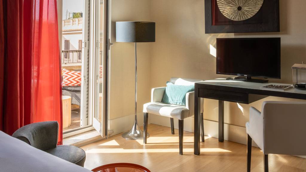 Guest-House-Domus-Adriani-Roma-camera-502-04