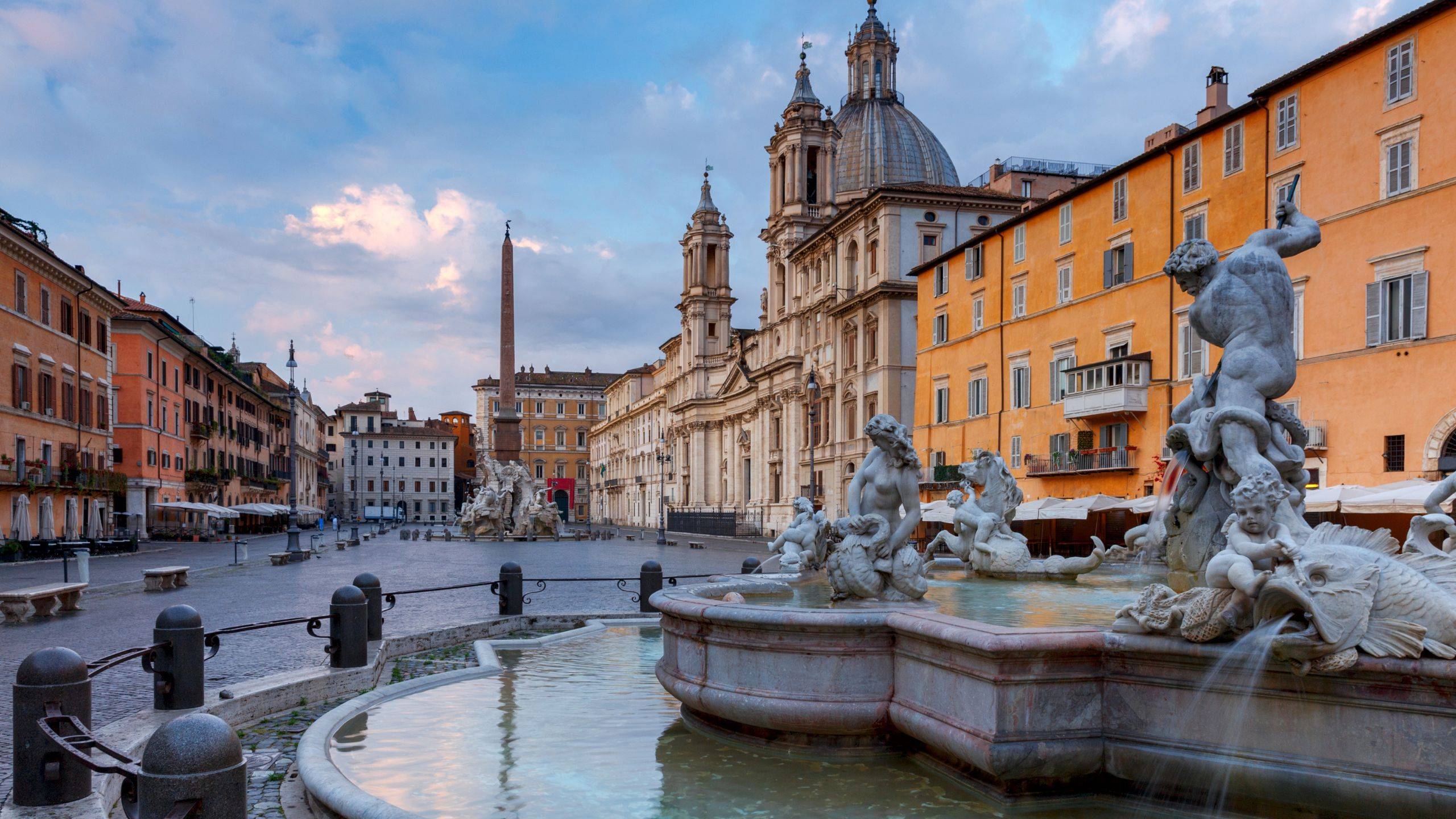domus-adriani-roma-sfondo-Piazza-Navona