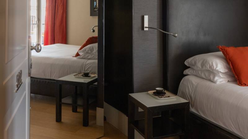 Guest-House-Domus-Adriani-Roma-camera-502-01