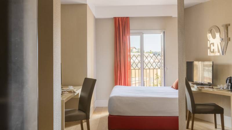 Guest-House-Domus-Adriani-Roma-camera-505-02